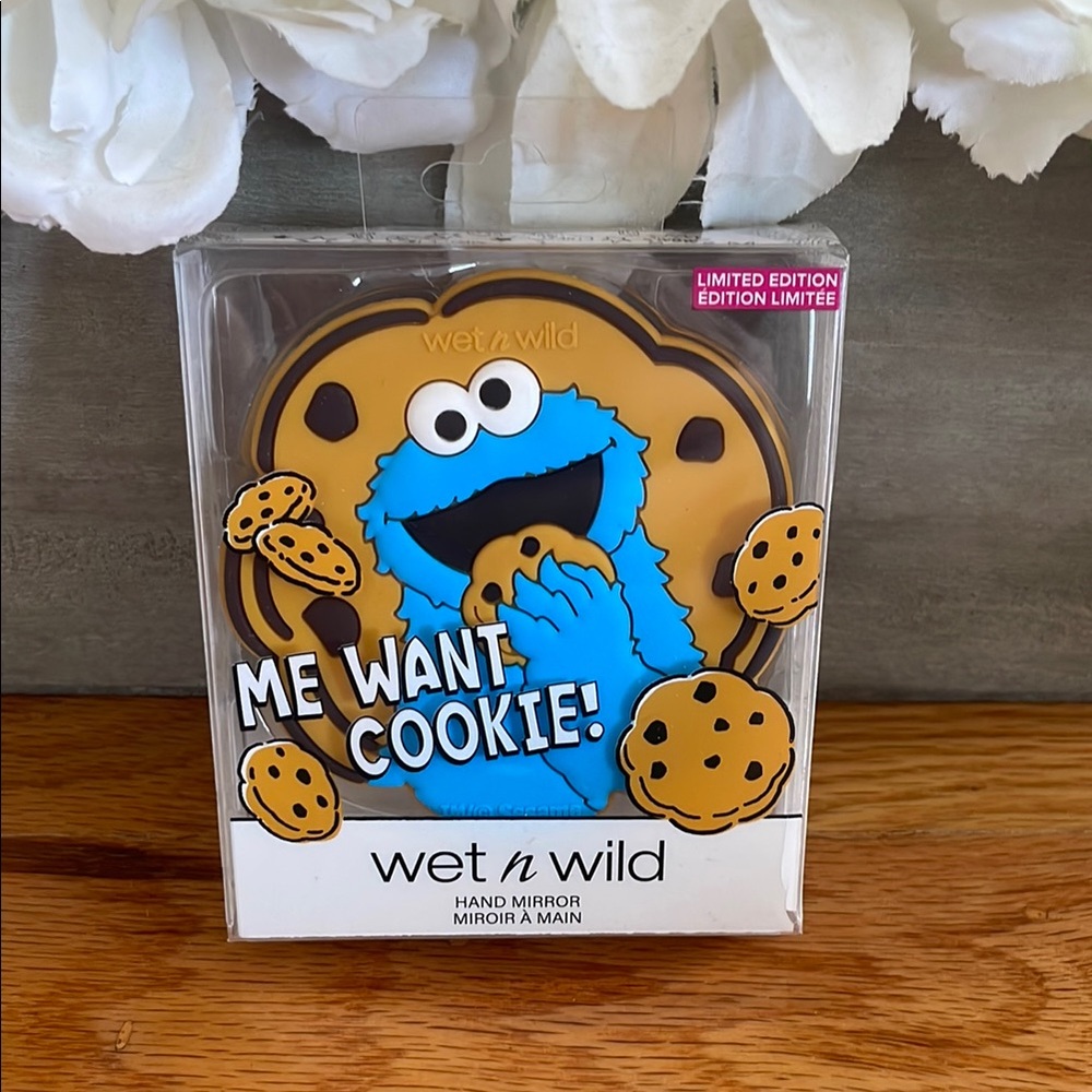 Wet‎ n Wild Cookie Monster Hand Mirror